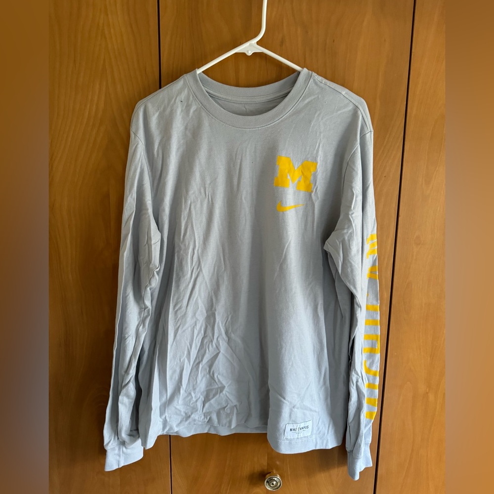 Nike Long sleeve Michigan Wolverines Tshirt